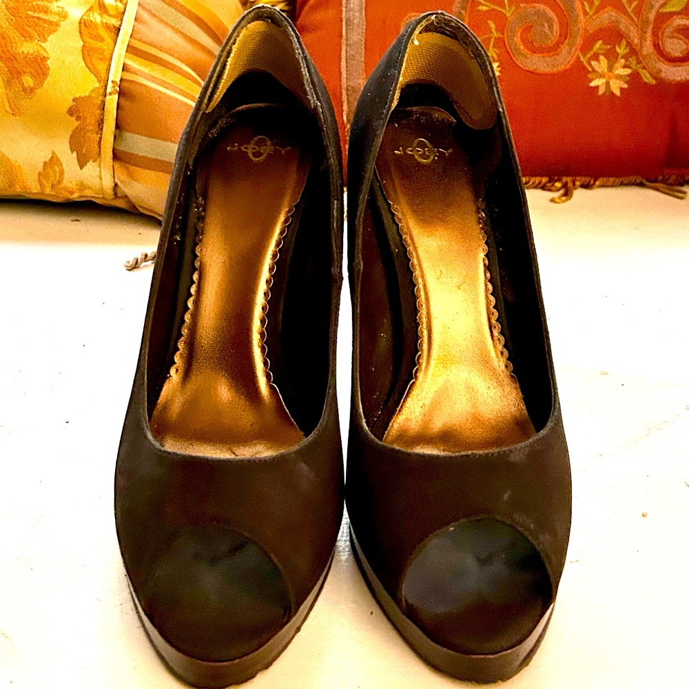 JOEY CHOCOLATE HEELS